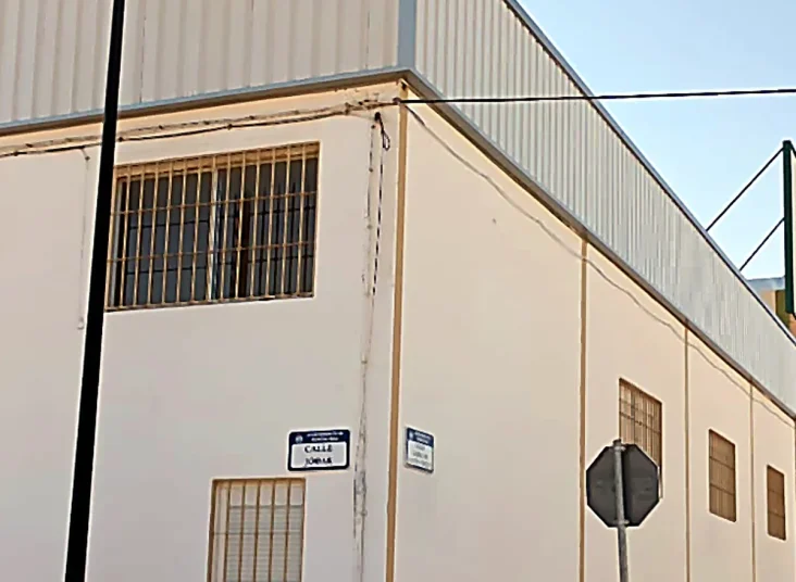 fachada-nave-esquina-calle-jodar