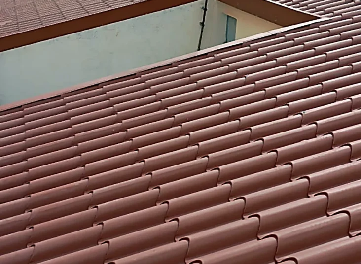 tejado-panel-con-antenaytejados